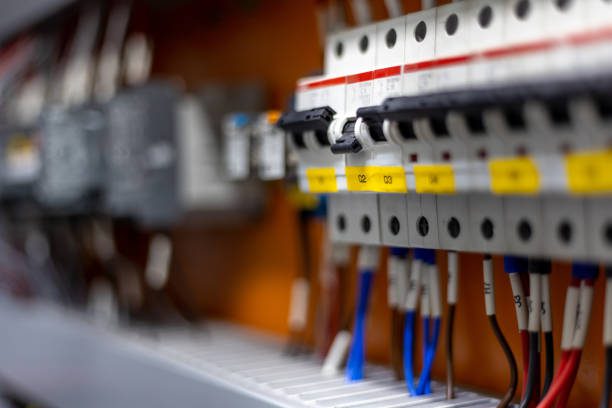 Switchgear & Circuit Breakers